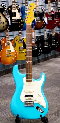 Fender - American Professional II Stratocaster HSS, Rosewood Fingerboard - Miami Blue 2